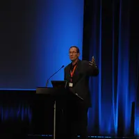 Dr Stéphan Zientara responsable de l’unité de virologie de l’Anses/Inra/École vétérinaire de Maison Alfort : "il est important de continuer à surveill