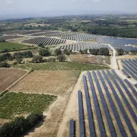 Le parc agri-solaire d’Ortaffa peut alimenter la consommation électrique de 15 000 habitants. En plus de respecter les spécificités naturelles du site