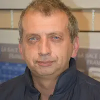 Passionné de l’élevage et rigoureux, Sylvain Ray passe du temps dans les salons agricoles pour vendre ses reproducteurs. © D. Hardy