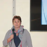 Le docteur Aurore Raffier (CDAAS 87) rappelle qu'un autovaccin n'est propre qu'au seul cheptel à l'origine du prélèvement. © B. Morel