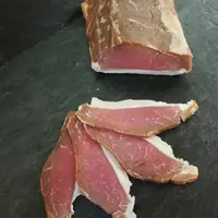 Les filets peuvent se déguster froid ou servir à la préparation de salades landaises, burgers ou feuilletées. © Sicaba