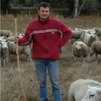 Gaël est passionné d’ovins mais également de volailles, d’oiseaux d’ornement et de nature. © CFA-CFPPA de Mirecourt