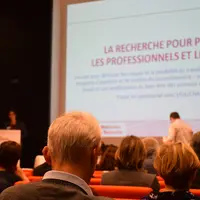 Interbev a diffusé les travaux de recherche sur la conduite des bovins, les aménagements d'abattoirs, le fer dans la viande, le marché de la viande bo