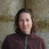 Aude de Roffignac souhaite avoir la main sur la conception de son bâtiment et sa production d'énergie qu'elle peut suivre en ligne. © B. Morel