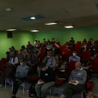 Les rencontres autour de la laine ont permis de nombreux échanges entre les différents acteurs de la filière. © B. Morel