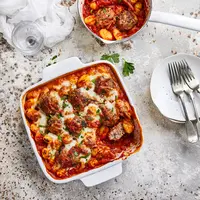Gratin de gnocchis aux boulettes d’agneau, sauce tomate et mozzarella © Campagne européenne ...