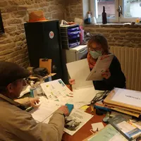 la charge et la complexité administrative est devenue telle que les bergers et éleveurs délèguent de plus en plus à des sociétés de service ou à leurs