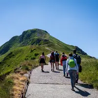 Le programme vise à favoriser une activité agricole mais il répond aussi à des enjeux touristiques et environnementaux. © Puy Mary/J. Couty