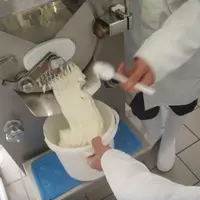 Actalia, centre technique agroalimentaire, a testé différentes recettes pour fabriquer une glace au lait de brebis bien équilibrée et avec une bonne c