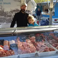 Avec deux marchés par semaine pendant la saison et le magasin à la ferme, Émilie et Émilien Bonnet ont aussi des solutions pour valoriser les invendus