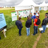 Les experts de l’herbe et des fourrages ont répondu aux questions des éleveurs au Village de l’autonomie fourragère et protéique.