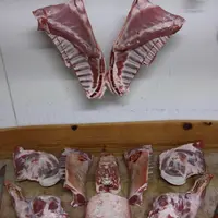 La viande d'agneau est riche en protéines et faible en lipides.