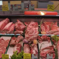 Neuf fois sur dix, des carcasses sont livrées en point de vente, et neuf fois sur dix, des grosses découpes sont proposées au consommateur.