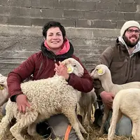 Charlotte Chauvigné, 32 ans, éleveuse de brebis laitières en Vendée.