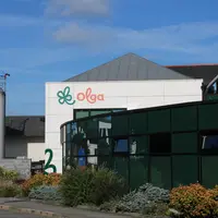 La laiterie Olga, ex-Triballat Noyal, est au coeur de l'Ille-et-Vilaine et emploie 1 350 personnes sur la France entière. Sojasun, Vrai, P'tit Billy f