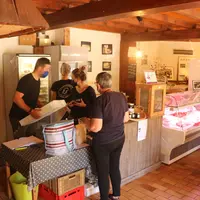 Vente directe des produits de la ferme.