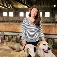 <em class="placeholder">Lucie, 34 ans, s'installe comme éleveuse de brebis laitières en Aveyron.</em>