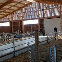 Bergerie avec pignon en claies ajourées