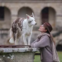 <em class="placeholder">Justine Caron et son chien de conduite.</em>