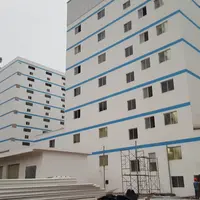 Les élevages de grande dimension et aux mesures de biosécurité très strictes se développement en Chine pour sécuriser la production. © P.Gréau