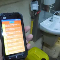 Un smartphone sert à repérer l’éleveur dans le bâtiment. Grâce à lui, l’application Move & Improve analyse ses déplacements. © Zoetis