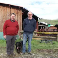 Michel Gandilhon et Frédéric Reymond, deux des quatre associés du Gaec des Quatre vents. " le nombre de truies n’est pas une fin en soi. Ce qui compte