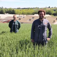 Tanguy Gaillard est le premier associé du Gaec des Prélions à Biziat dans l’Ain non issu de la famille qui a créé l'exploitation. Il sera rejoint proc