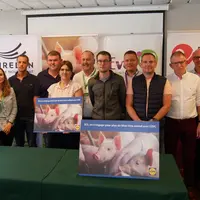 Les huit élevages lauréats ont été dévoilés lors du Space, en présence des éleveurs, des groupements Eureden, Evel'up et Porc Armor Évolution, de Lidl