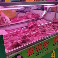 Les cours du porc en Chine ont grimpé de 104 % en un an.