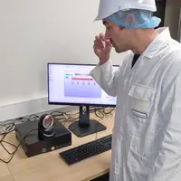 Tous les matins, chaque opérateur doit procéder à un étalonnage avant la prise de poste.