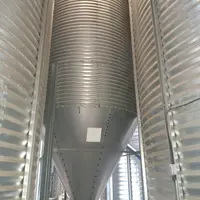 La fabrique dispose de onze cellules de 50 tonnes, et de deux cellules de 14 tonnes, en complément de celles utilisées pour le blé et l'orge.