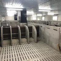 Dans toutes les salles, la luminosité naturelle a été privilégiée y compris dans la nouvelle gestante bat-flanc béton.