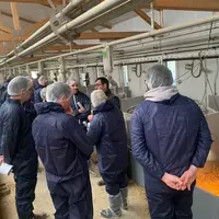Les journées s’articulent généralement autour d’une visite d’élevage chez l’un des membres du groupe.