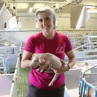 <em class="placeholder">OPHELIE CHARTIER ELEVEUSE DE PORCS EN MAYENNE CHEFFE D'ENTREPRISE SELECTION NUCLEUS</em>