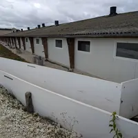 Les bâtiments existants du bloc naissage ont été rénovés, avec notamment le renforcement de l'isolation et l'aménage