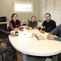 <em class="placeholder">Arnaud Abgrall (à gauche) et son équipe de salariés travaillant sur le site naissage. « Je suis présent sur le site tous les j