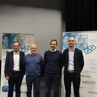 Bernard Rouxel, 2e en partant de la gauche, président de la Cooperl, encourage les éleveurs à voir dans chaque salarié un pote