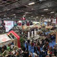Une foule dense de visiteurs au salon de l'Agriculture le 4 mars 2023.