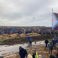 Des milliers de personnes rassemblées près de la bassine de Sainte-Soline dans les Deux-Sèvres.
