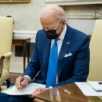 Joe Biden a lancé le plan Fly Formula pour contrer la pénurie de lait infantile aux Etats-Unis.