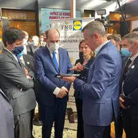 Julien Denormandie et Jean Castex sur le stand de Lidl au Salon de l'agriculture.