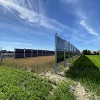 Démonstrateur agrivoltaïque mis en place avec TotalEnergies à Valpuiseaux dans l’Essonne. 288 panneaux solaires bifaciaux et verticaux Next2Sun, en ra
