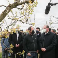 Jean Castex et Julien Denormandie étaient le samedi 10 avril en Ardèche aux chevets des agriculteurs sinistrés par le gel