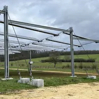 Démonstrateur agrivoltaïque d’Amance installé par TSE sur une exploitation de grandes cultures, en Haute-Saône.