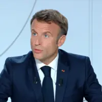 Emmanuel Macron interviewé sur France 2 et TF1