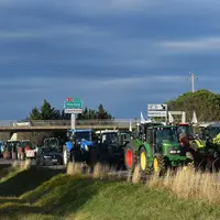tracteurs bloquant la N20 dans l'Ariège