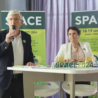 Marcel Denieul, président du Space, et Anne Marie Quéméner, commissaire du salon, lors de la conférence de presse de présentation du Space 2024, le 22