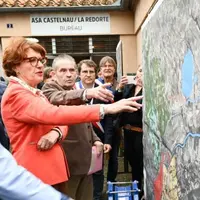 Annie Genevard devant une carte hydraulique