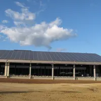 Panneaux photovoltaïques sur une stabulation