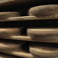 comtés dans une cave d'affinage